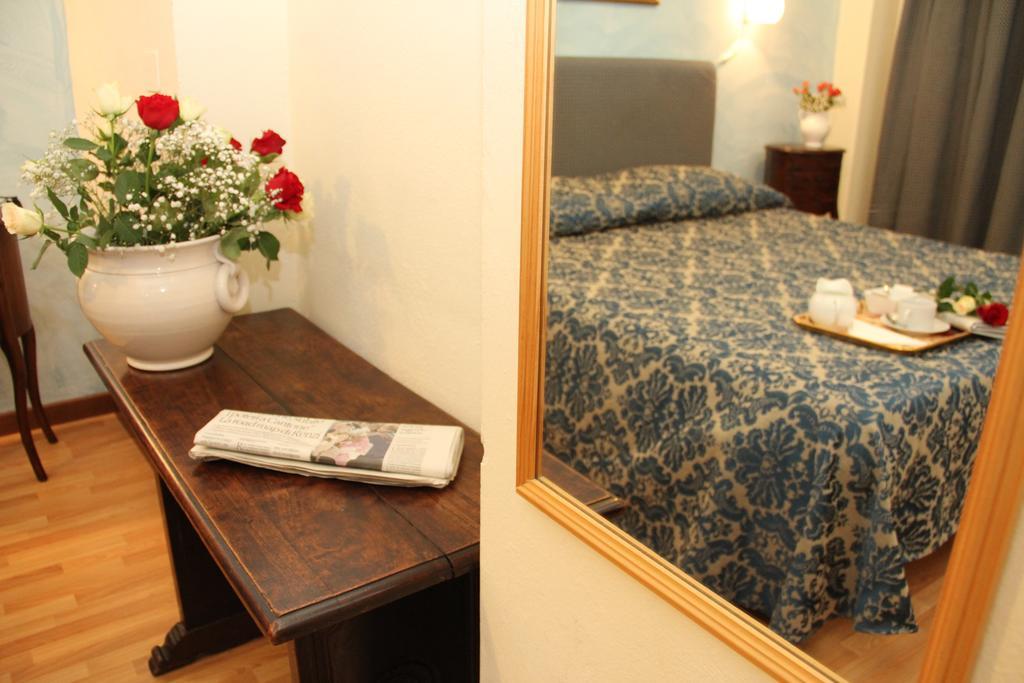 Gemini Camere E Suites Grosseto Værelse billede
