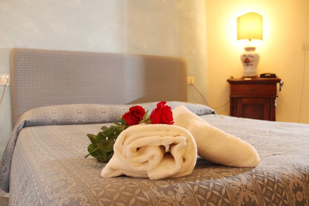 Gemini Camere E Suites Grosseto Værelse billede