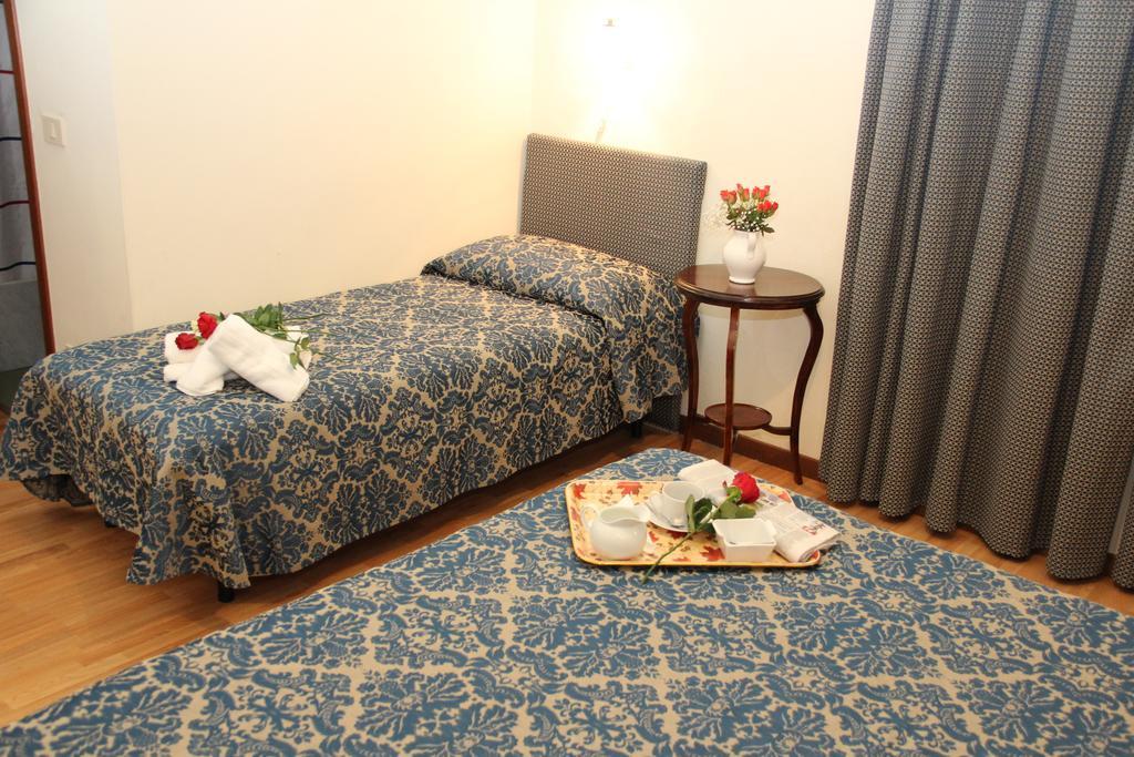 Gemini Camere E Suites Grosseto Værelse billede
