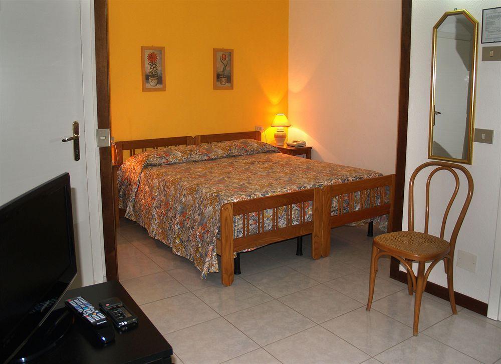 Gemini Camere E Suites Grosseto Eksteriør billede