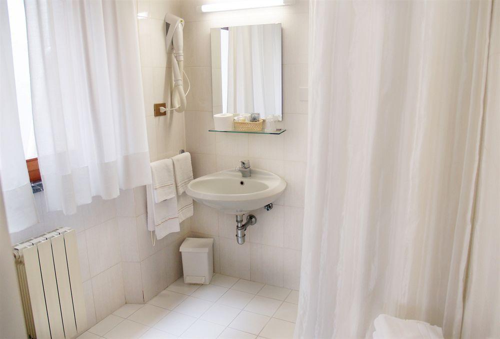 Gemini Camere E Suites Grosseto Eksteriør billede
