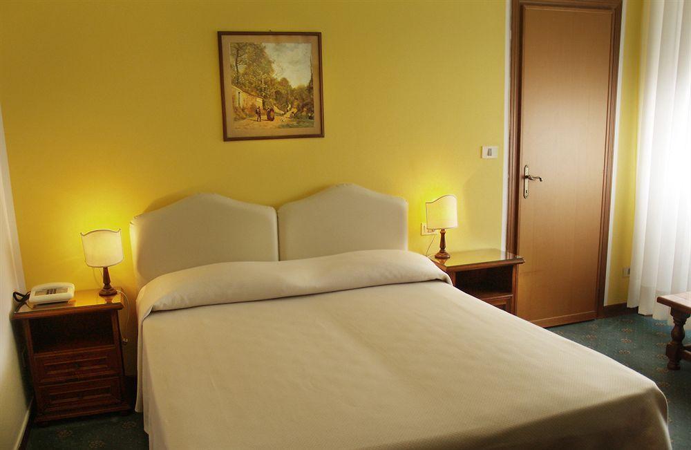 Gemini Camere E Suites Grosseto Eksteriør billede